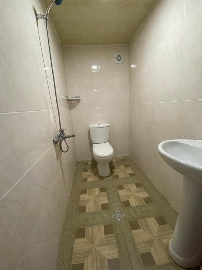 Hotel Holiday House Chkonia Batumi Zewnętrze zdjęcie