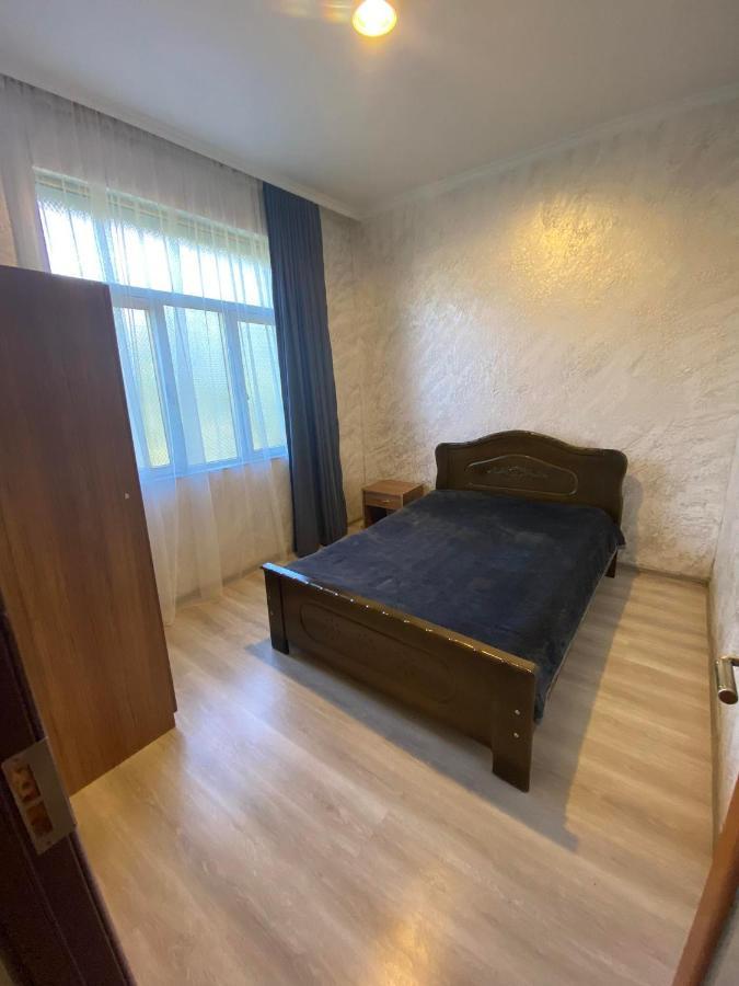 Hotel Holiday House Chkonia Batumi Zewnętrze zdjęcie